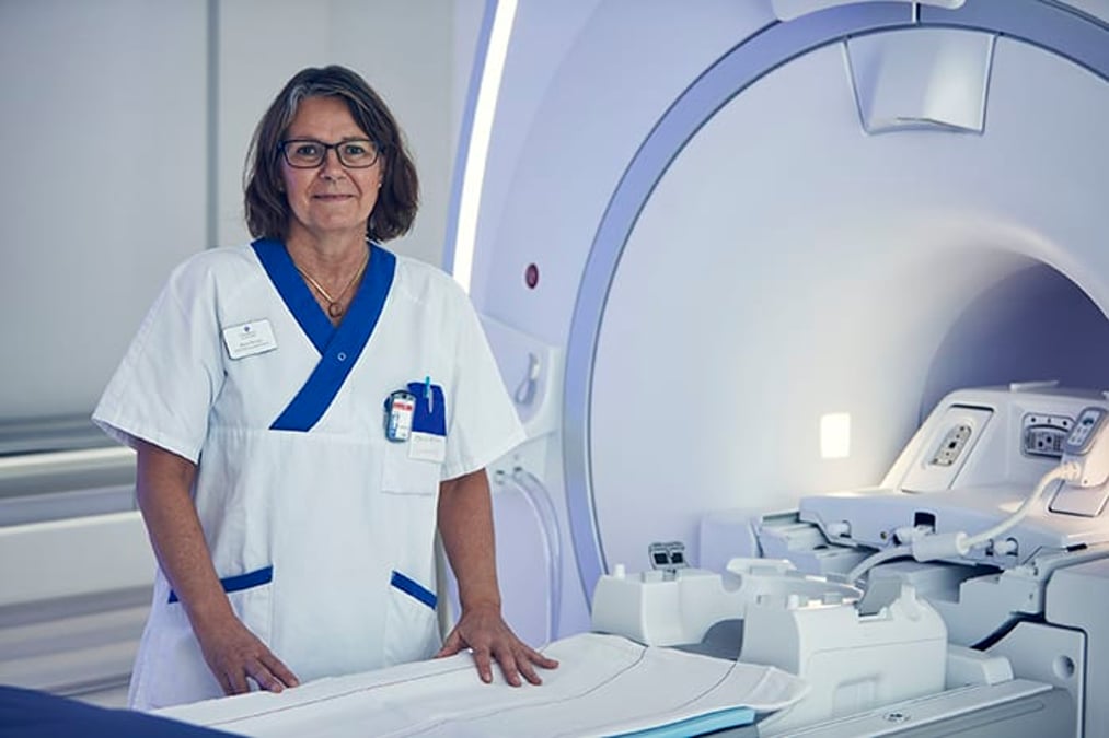 Den nya vårdbyggnaden på Akademiska kommer att rymma Skandinaviens första kombinerade magnetkamera och strålbehandlingsapparat samt tre nya MR-kameror med högfältsteknik.