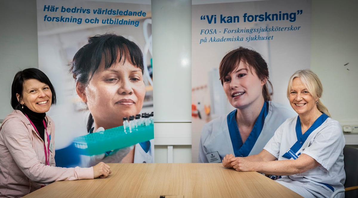 Forskningssjuksköterskor är på flera sätt spindel i nätet för kliniska studier på Akademiska sjukhuset. Från vänster: Sabine Lindén, samordnade för nätverket för forskningssjuksköterskor (FOSA) och Marie Dahlbom, forskningssjuksköterska på barnsjukhuset. Foto: Staffan Claesson