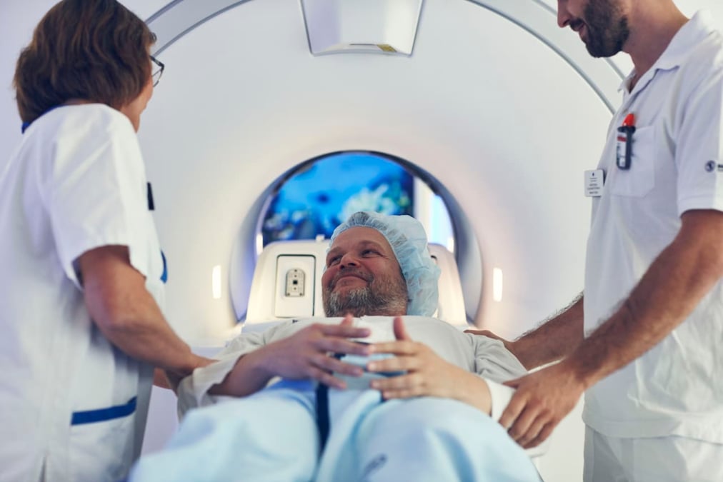 Säkra och smidiga datasystem, men också mötesplatser som uppmuntrar till lärande i vårdteamen behövs för att lyckas med kvalitetsförbättringar i vården. Det menar Morten Kildal, ansvarig för värdebaserad vård på Akademiska. Fotograf: Johan Alp