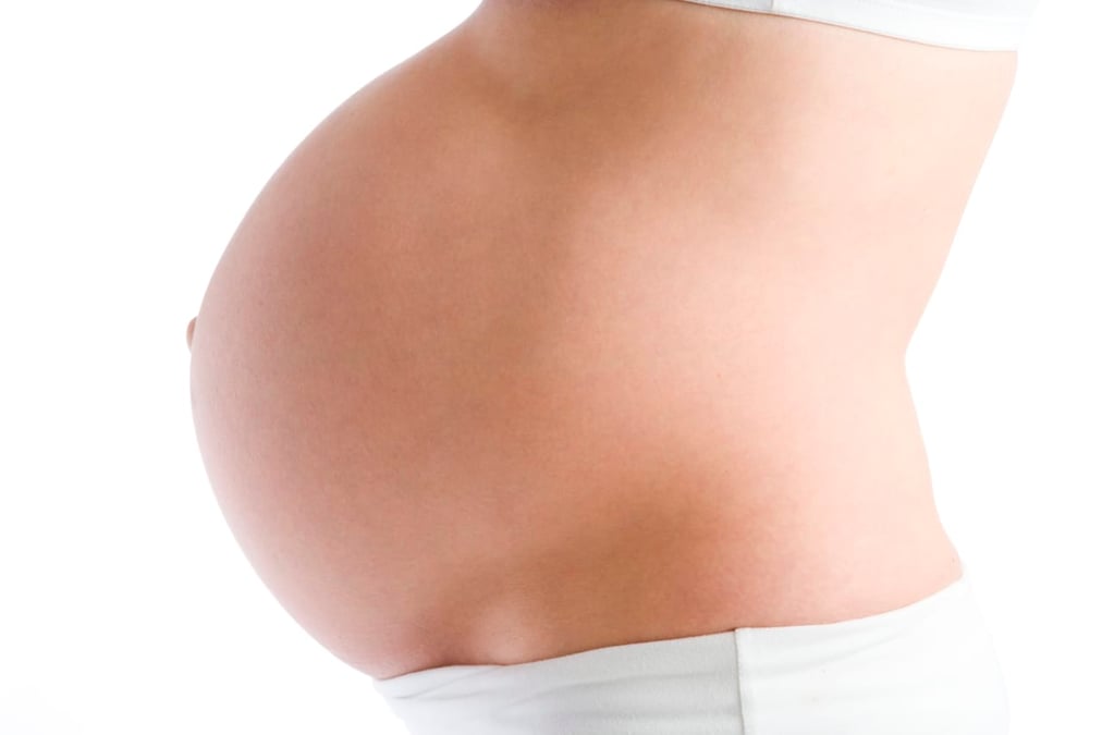 I vilken vecka är det bäst att sätta igång förlossningen när gravida kvinnor gått över tiden? Akademiska sjukhuset medverkar i den första nationella studien där olika tidpunkter jämförs.