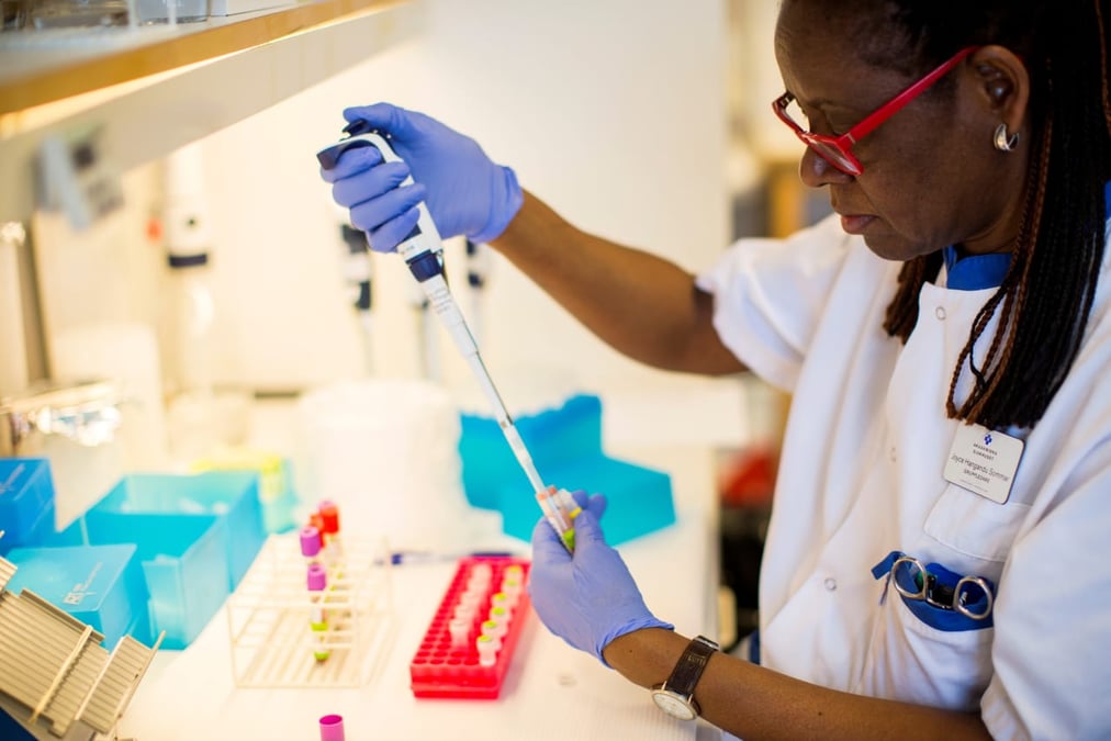 Snabbare diagnostik. Med helexomsekvensering kan man analysera hela arvsmassan via ett blodprov, i ett test. Foto: SciLifeLab