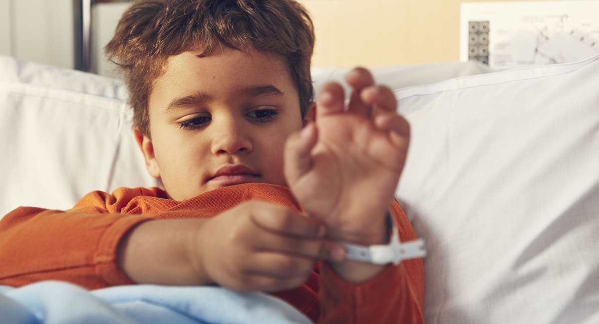 Hittills i år har 14 procent fler barn opererats på Akademiska sjukhuset jämfört med samma period 2018. Ökningen är störst när det gäller handkirurgi, där hela 83 procent fler barn opererats.