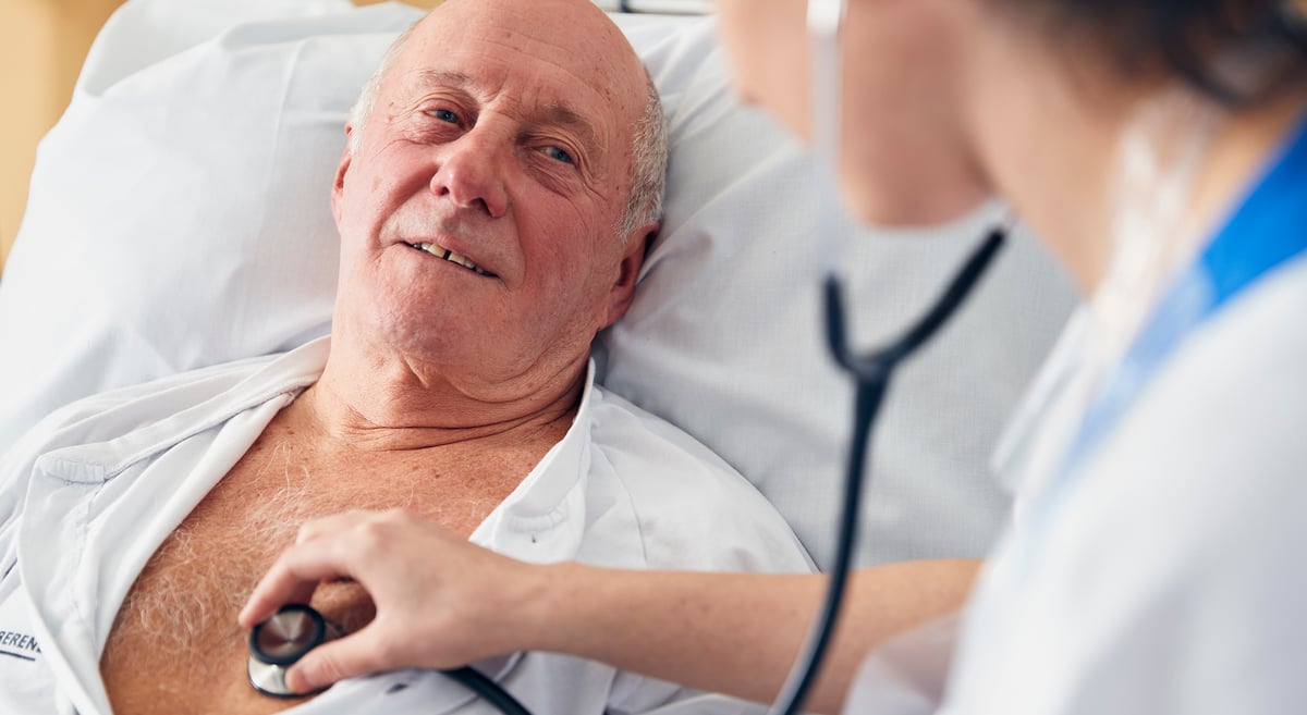 En ny palliativ mottagning har öppnats på Akademiska sjukhuset. Syftet är att fånga in personer som fått besked om svår obotlig sjukdom och ge dem rätt stöd, exempelvis symtomlindring och hjälp med planeringen av framtida vårdbehov. Foto: Johan Alp