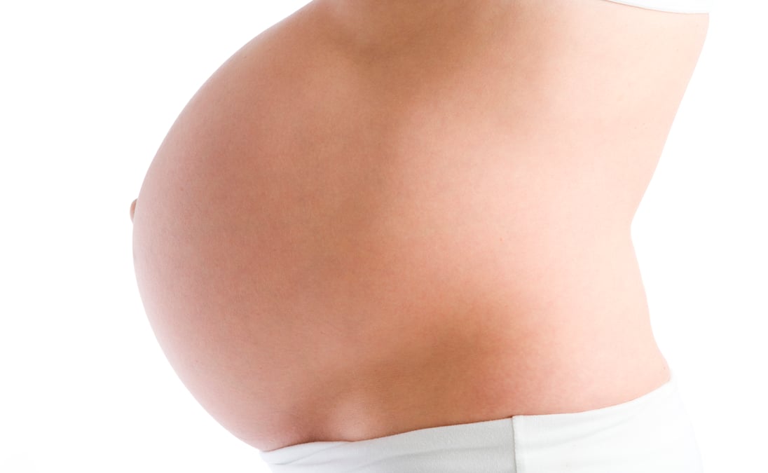 Depression är en av de vanligaste komplikationerna under graviditet. I en studie på Akademiska sjukhuset ska man utvärdera om magnetstimulering kan vara en effektiv, alternativ behandlingsmetod.