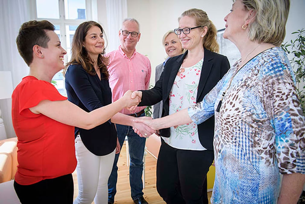En avsiktsförklaring om förbättrad arbetsmiljö och nya lokala kollektivavtal för vårdpersonal på Akademiska har tecknats med Vårdförbundet och Kommunal. Fotograf: Magnus Aronson