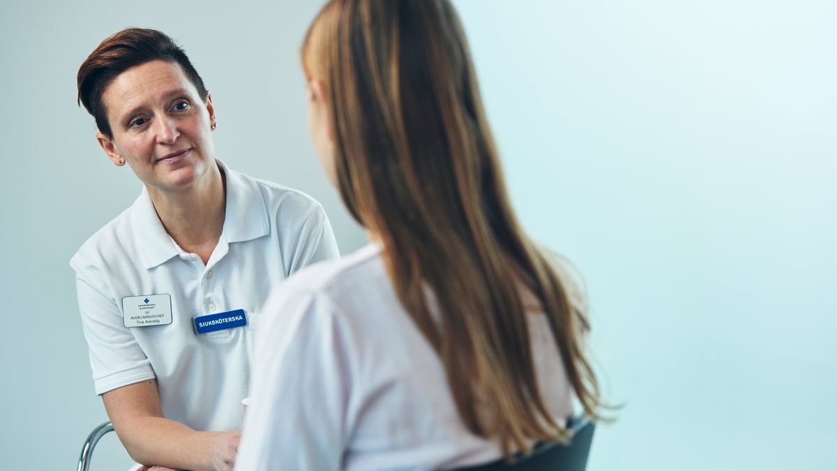 Kunskap om hur smärta hos barn och ungdomar känns igen, diagnostiseras och behandlas har gått under radarn allt för länge, anser Gustaf Ljungman, barnsmärtläkare på Akademiska sjukhuset.