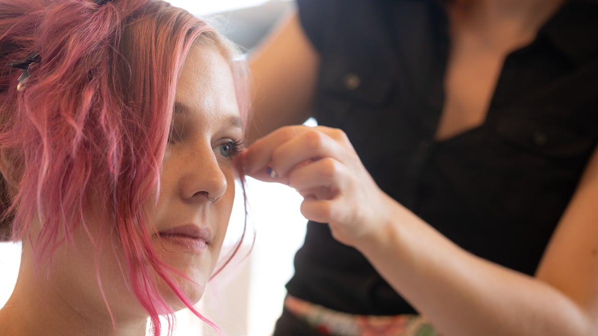 Nu lanseras den nya versionen av Jobbafrisk.se, en webbplats som informerar unga om yrken och hälsorisker. På sajten finns information om betydligt fler olika hälsotillstånd än tidigare och vad man bör tänka på för att förbli frisk på jobbet. Experter inom arbets- och miljömedicin vid bland annat Akademiska sjukhuset har medverkat. (Genrebild Mostphotos)