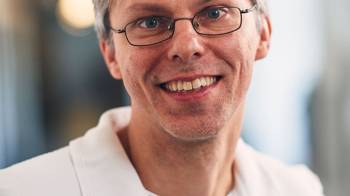 Överläkare och professor på diabeteskliniken, Akademiska sjukhuset/Uppsala universitet