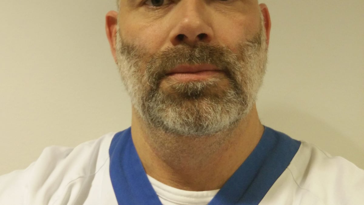 Tobias Eriksson, överläkare beroendepsykiatri