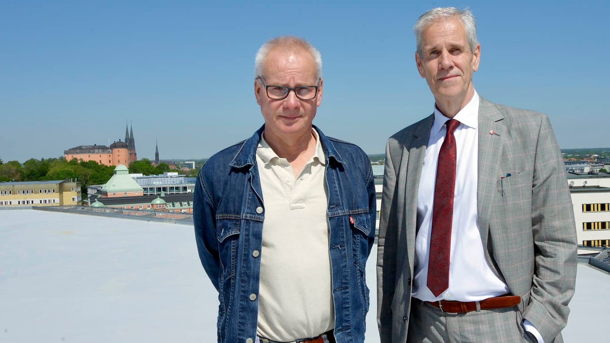 Sjukhusdirektör Per Elowsson och Börje Wennberg, ordförande i landstingsstyrelsen (S)