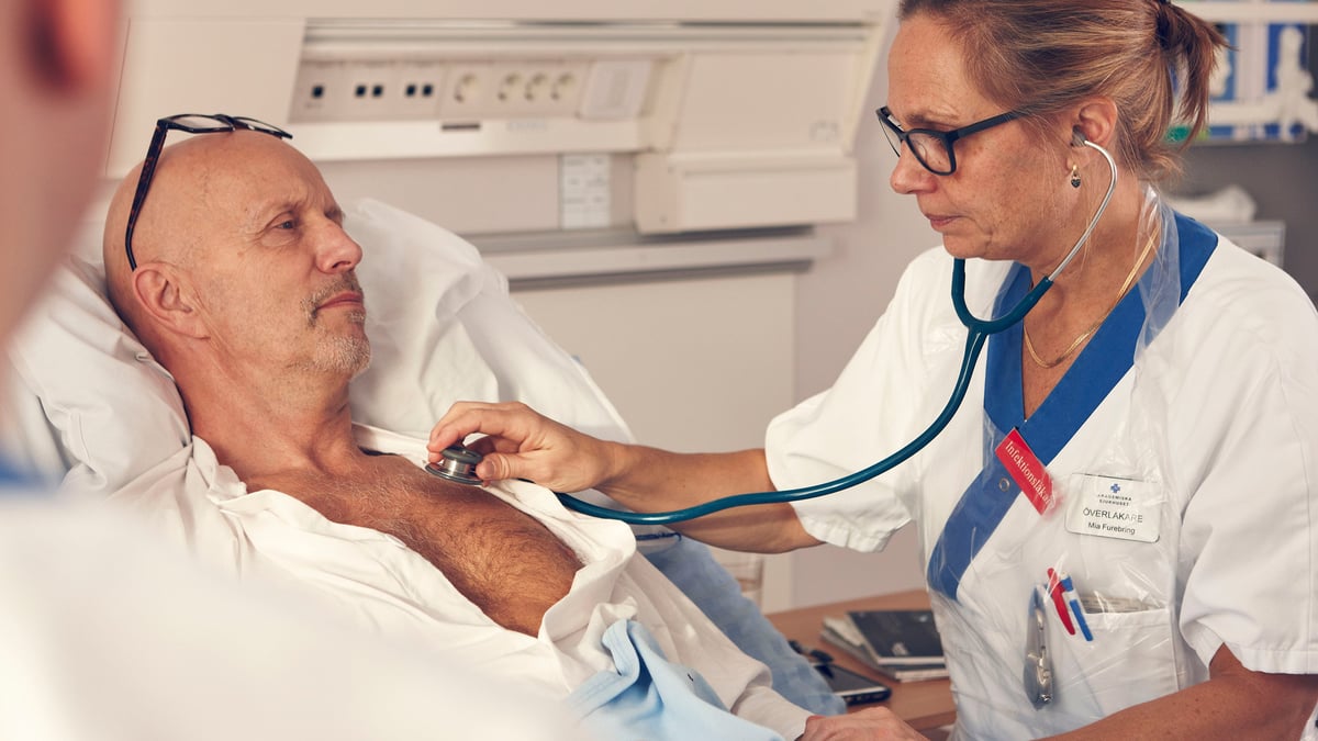 Vuxna med typ 1-diabetes har något högre risk för hjärtsjukdom, särskilt hjärtsvikt, samt kronisk njursjukdom jämfört med personer med typ 2-diabetes i jämförbara åldersgrupper. Det framgår lite överraskande av en norsk-svensk registerstudie ledd från Akademiska sjukhuset och Uppsala universitet. Foto: Johan Alp (genrebild)