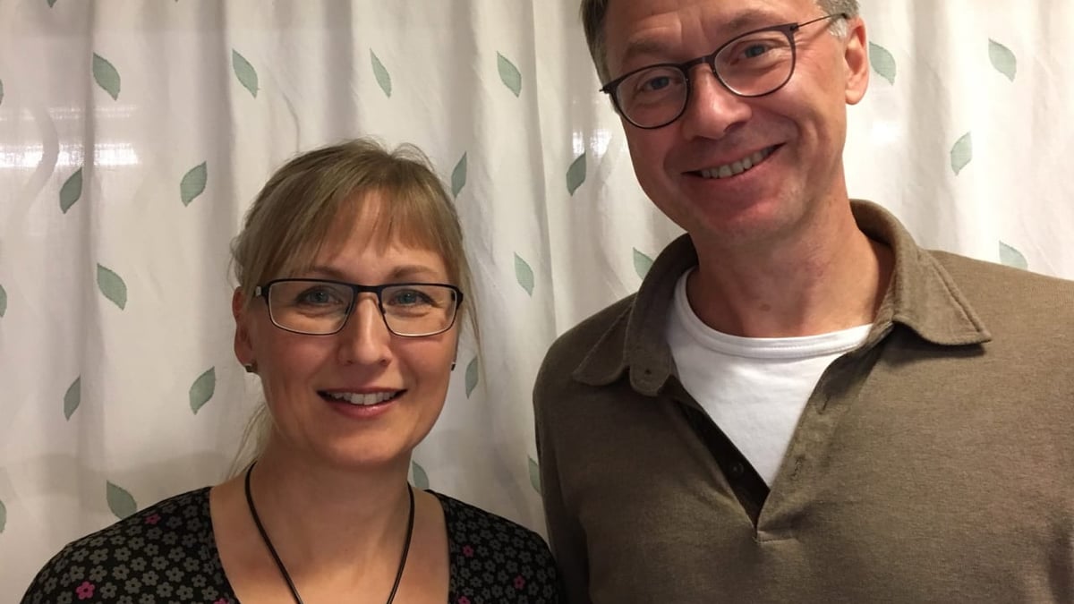 Maria Hjorth, specialistsjuksköterska och ansvarig för den nya mottagningen för patienter med levercirros, och Fredrik Rorsman, docent och specialistläkare inom gastroenterologi.