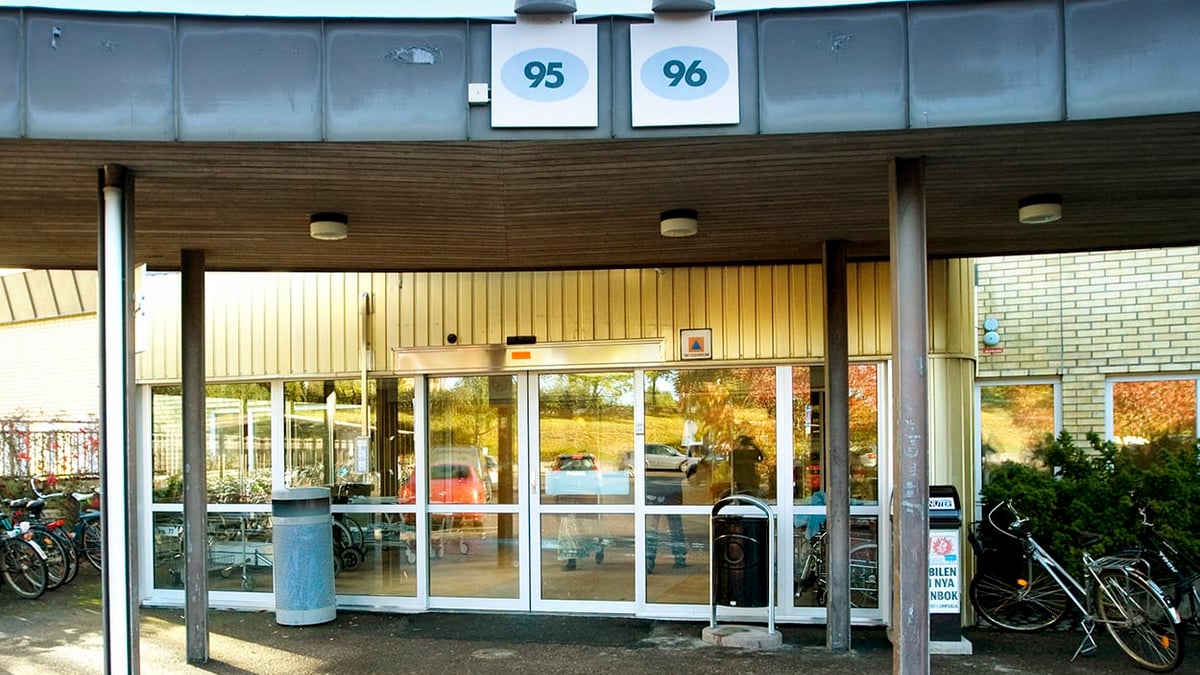 Barnkirurgmottagningen på Akademiska barnsjukhuset är en av fyra kliniker som får Stomipriset 2017, bland annat för sitt arbete med att göra livet så bra som möjligt för barn som föds med missbildningar. Foto: Staffan Claesson