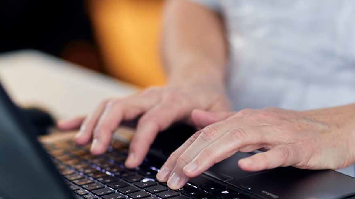 Nästa vecka öppnar Akademiska sjukhuset en e-mottagning för personer med alkoholproblematik. Satsningen görs inom ramen för ett pilotprojekt som ska pågå fram till november 2018.