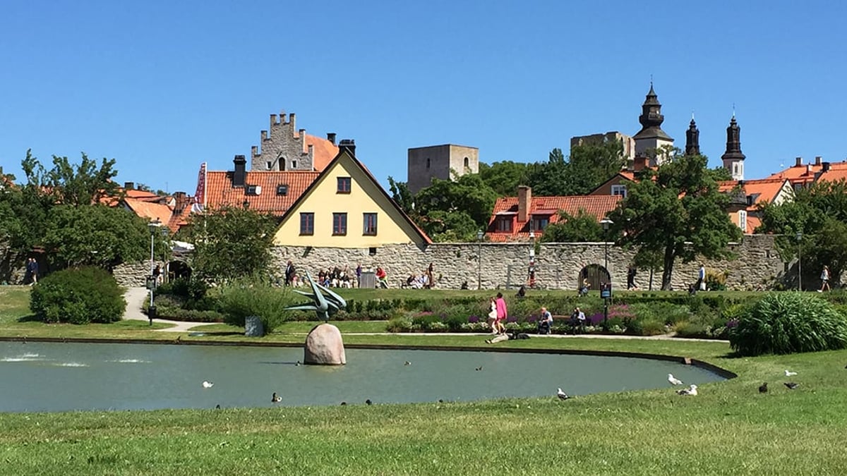 Utveckling av vården genom företagssamverkan och patientdelaktighet diskuteras på seminarier i Almedalen idag 3 juli.