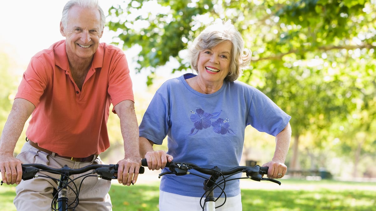 Läkemedelsutvecklingen inom diabetesområdet är oerhört positiv för många patientgrupper. De senaste åren har personer med typ 2-diabetes behandlats med SGLT2-hämmare som sänker blodsockret och dessutom har hjärt- och njurskyddande egenskaper. Detta ökar möjligheterna för ett längre och friskare liv.