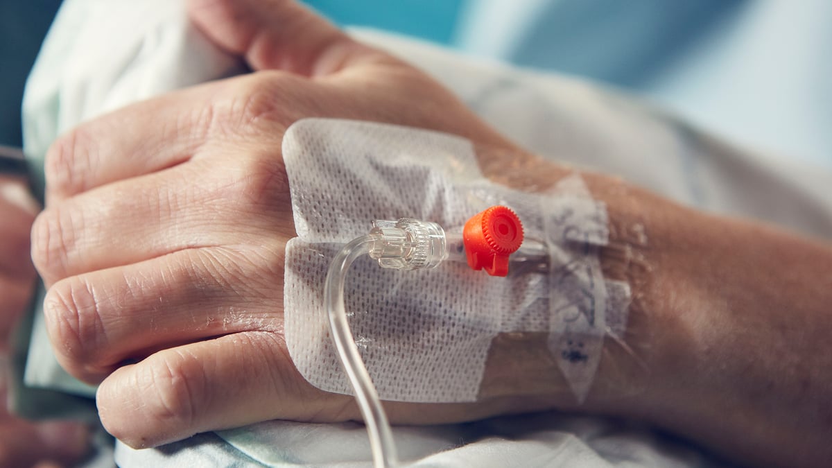 Forskare vid Akademiska sjukhuset/Uppsala universitet utvecklar en ny metod som gör det möjligt att snabbare identifiera personer med MS som i framtiden riskerar en hastigt försämrad sjukdomsutveckling vilket möjliggör bättre anpassning av  behandlingen. Foto: Johan Alp