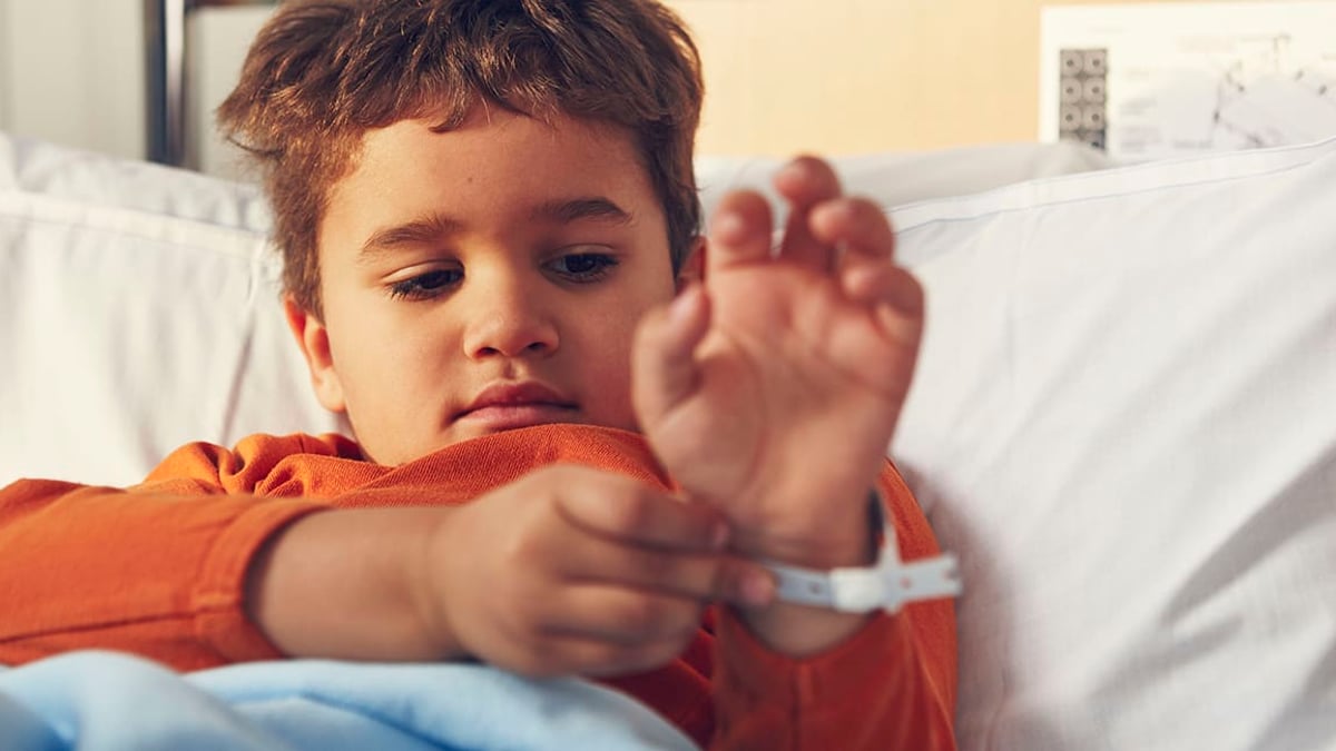 Hittills i år har 14 procent fler barn opererats på Akademiska sjukhuset jämfört med samma period 2018. Ökningen är störst när det gäller handkirurgi, där hela 83 procent fler barn opererats.