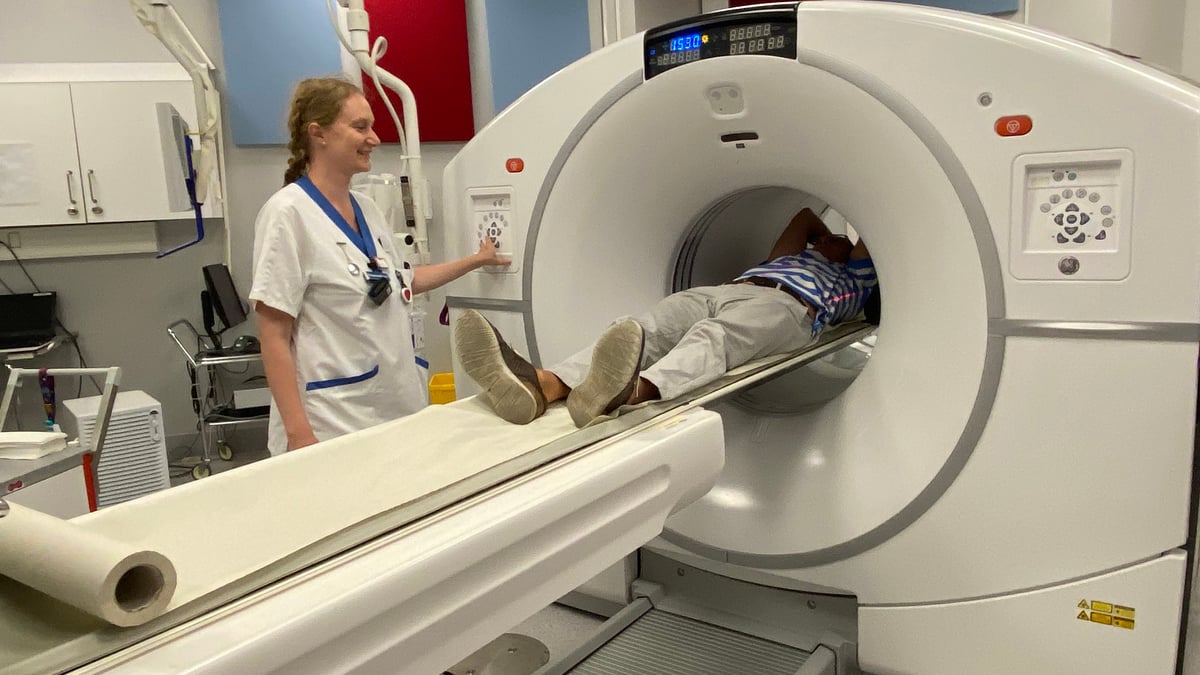 Nya uppgraderade PET-kameror på Akademiska innebär ökad träffsäkerhet i diagnostik och att patienter utsätts för mindre joniserande strålning.