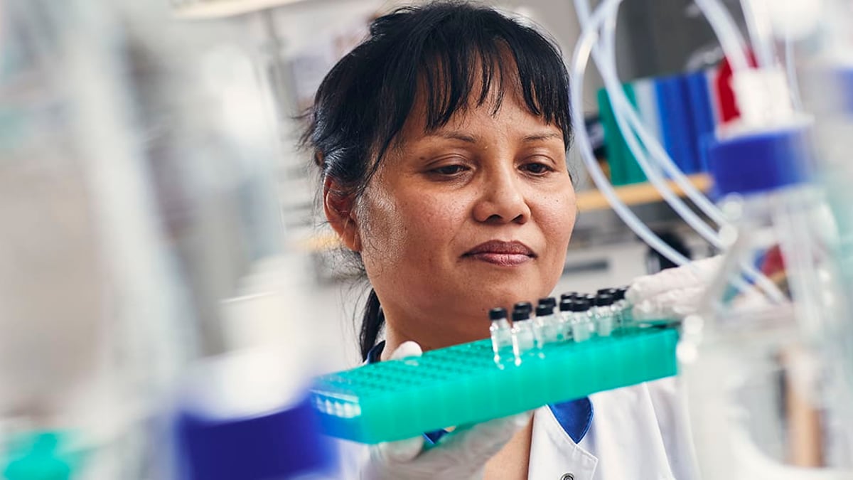 Blodstamcellstransplantation är effektivare än traditionell bromsmedicin vid skovvis MS. Det visar en ny internationell studie där Akademiska som enda svenska sjukhus medverkat.