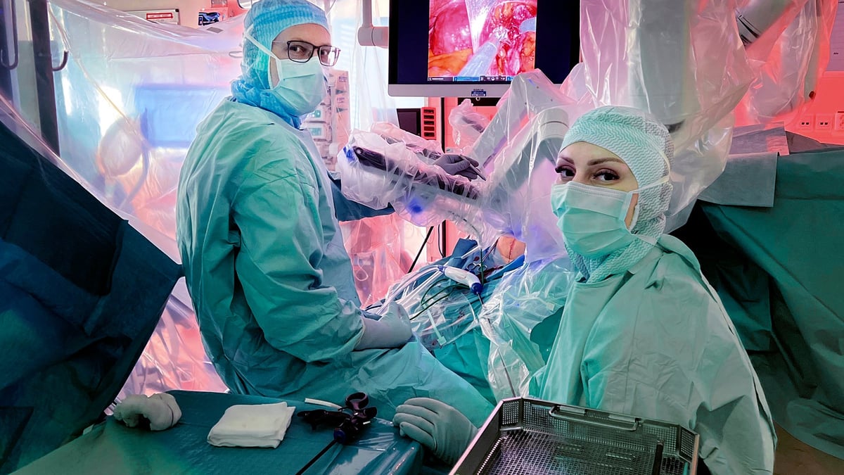 Närmare var tionde kvinna i fertil ålder har endometrios. I mars tilldelades Akademiska sjukhuset nationellt ansvar för endometrioskirurgi (NHV).  På Akademiska sjukhuset har ett pilotprojekt inletts  där man ska utvärdera kryoablation vid endometrios i bukväggen efter kejsarsnitt, en ny behandlingsmetod som alternativ till traditionell kirurgi. Foto: Akademiska sjukhuset