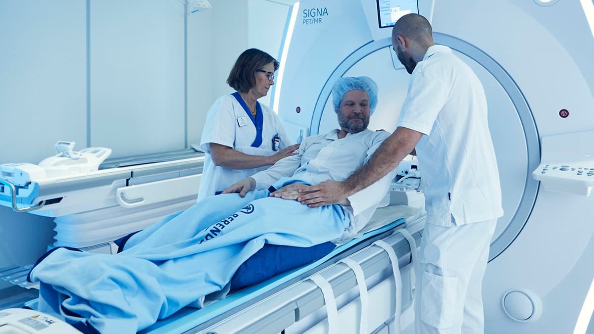Förbättrad diagnostik av matstrupscancer med PET-MR-teknik är ett viktigt mål för en pågeånde forskningsstudie på Akademiska sjukhuset.