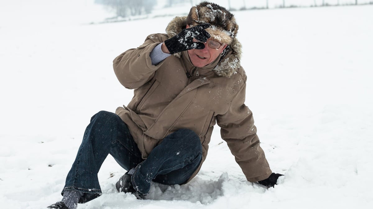 I tider med snö och halka ökar antalet olycksfall på akutmottagningen vid Akademiska sjukhuset vilket innebär att det stundvis kan bli mycket långa väntetider. Foto: Mostphotos