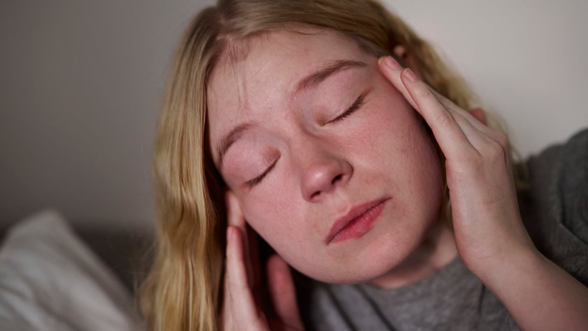 Fibromyalgi är ett av våra vanligaste smärtsyndrom och orsakas av en störd smärtreglering. I en ny studie vid bl a Akademiska sjukhuset ska forskare kartlägga vilka sjukdomsmekanismer som kan kopplas till förekomsten av specifika antikroppar vilket kan bana väg för nya behandlingar riktade mot immunförsvaret. Foto: Johnér