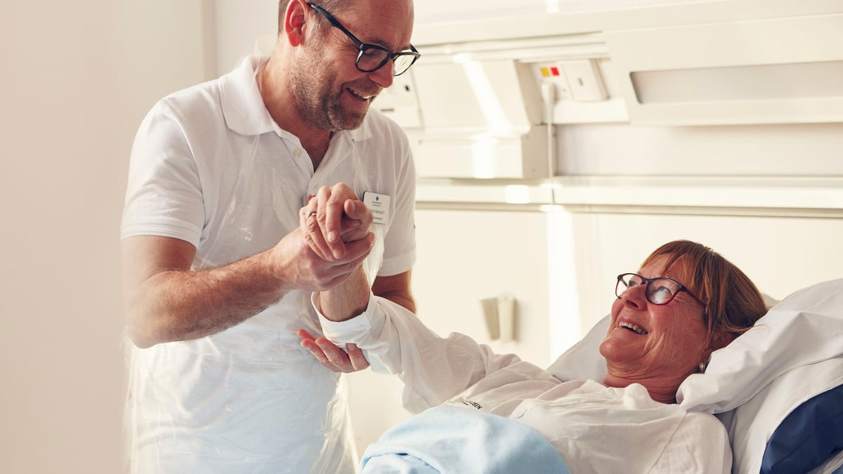 Behandling av metastaserad njurcancer går framåt i snabb takt. Den 4 oktober inleds en så kallad fas 3-studie, ledd från Akademiska sjukhuset, där tre kombinationsbehandlingar med immunterapi ska jämföras som första behandling. Foto: Johan Alp (genrebild)