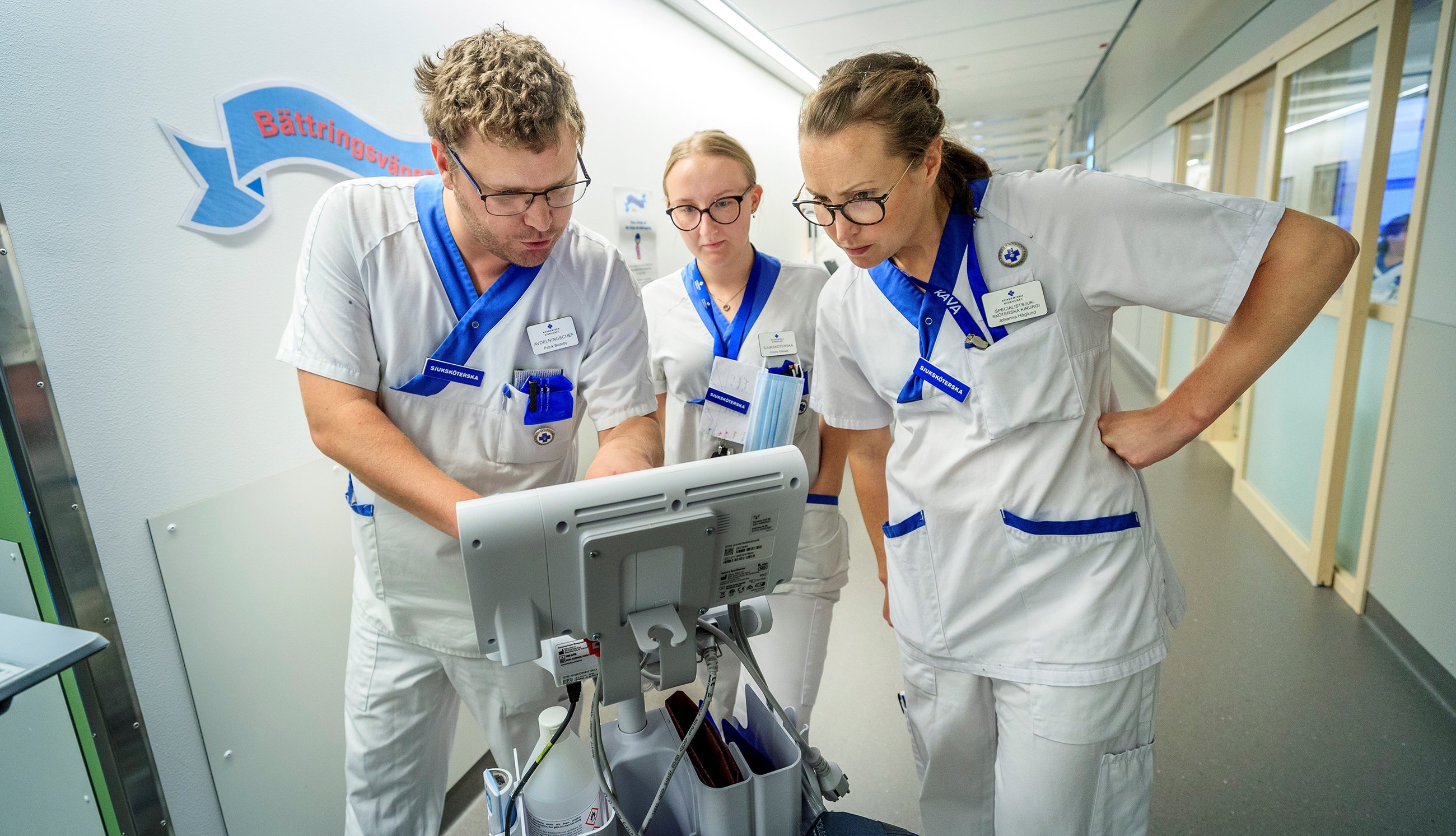 Genom att integrera monitorerna som mäter exempelvis andning, cirkulation och medvetande i Cosmic har tiden för kontroll av vitalparametrar kortats från nio till tre minuter. Foto: Staffan Claesson/Bildbyrån