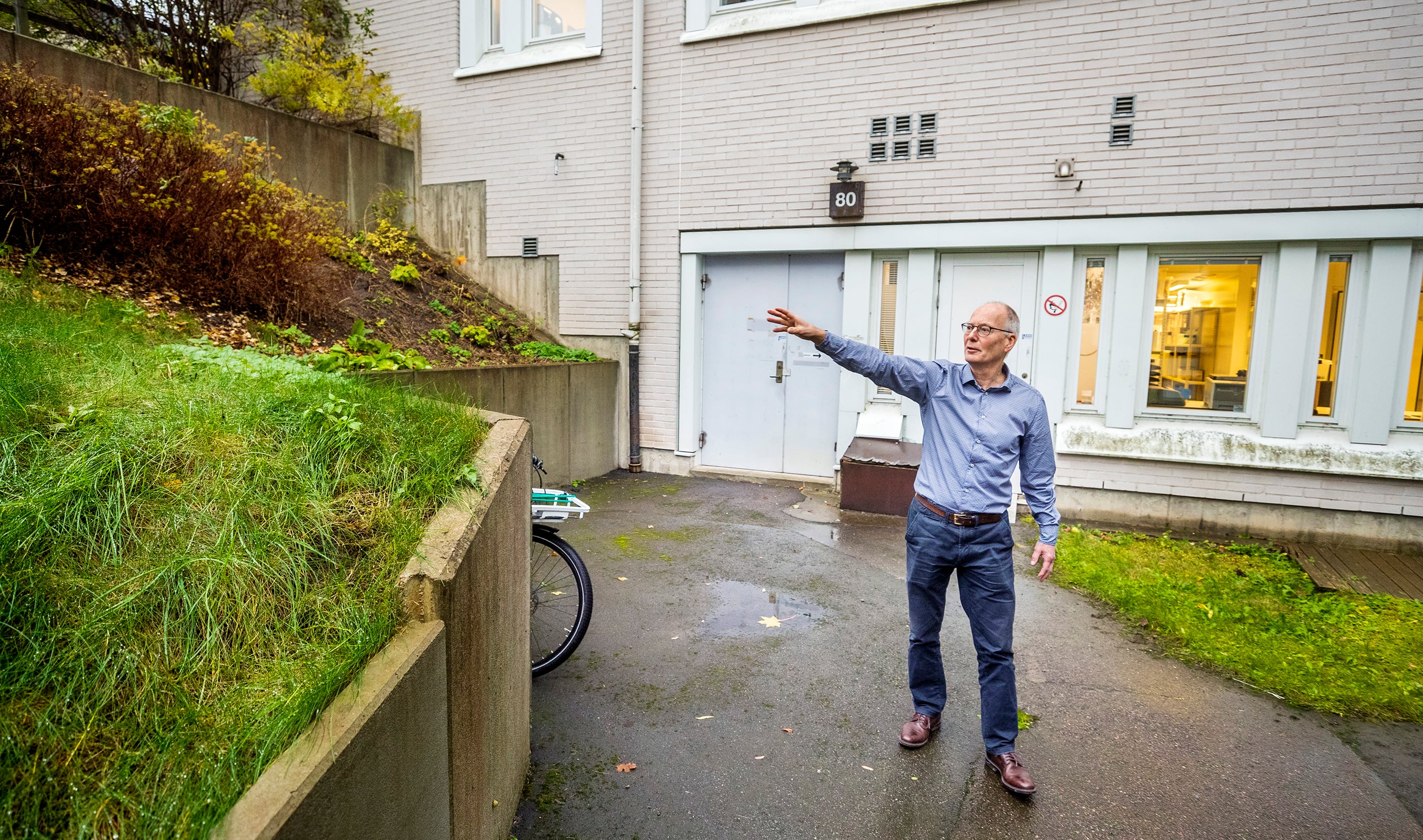 PET-undersökningar blir allt viktigare för diagnostik, inte minst inom cancerområdet. Fokus för ett nytt forskningsprojekt vid PET-centrum blir att utveckla en radioaktiv spårmolekyl för PET-CT diagnostik av en sorts tarmcancer, så kallad CMS4, som metastaser snabbt och ofta är resistent mot cytostatika. I maj 2021 tas första spadtaget för en utbyggnad av PET-centrum vid Akademiska. Fotograf: Staffan Claesson