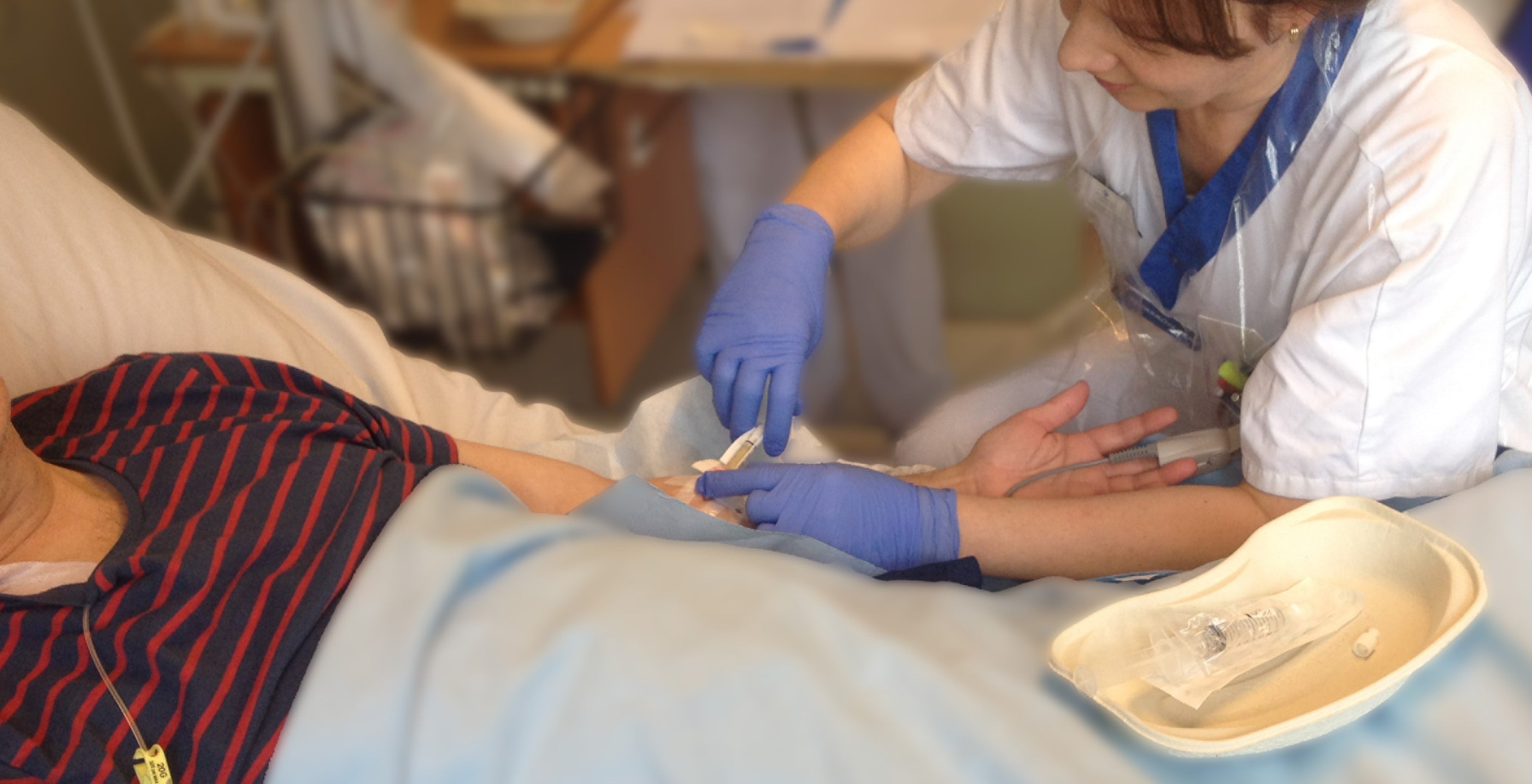 2014 genomfördes den första CAR T-cellsbehandlingen i Europa på Akademiska sjukhuset. Det är en form av immunterapi som alltmer ses som den fjärde hörnstenen i arsenalen av cancerbehandlingar vid sidan av strålning, kirurgi och cytostatika. Foto: Akademiska sjukhuset