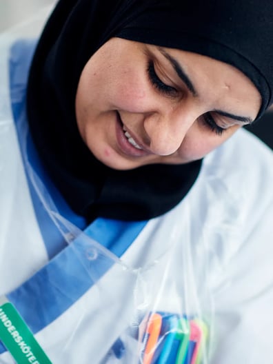 A nursing assistant. 