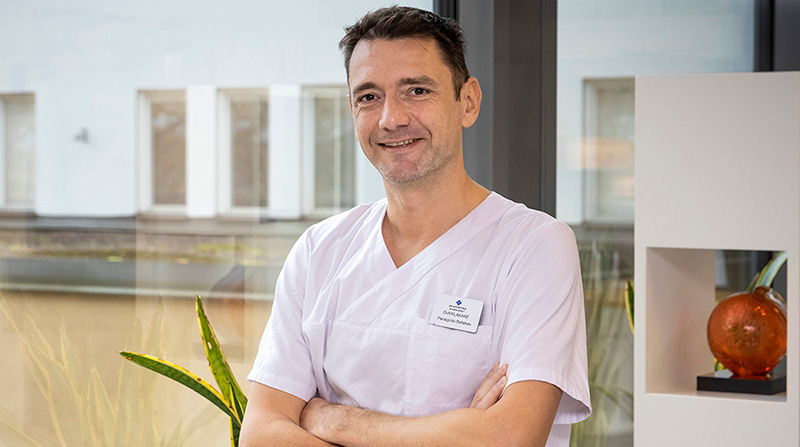 Panagiotis Baliakas, specialistläkare i hematologi och klinisk genetik vid Akademiska sjukhuset.